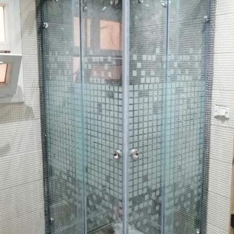 كابينة استحمام ركنية منزلقة
